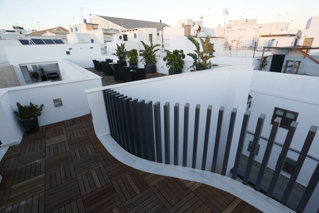 Acceso terraza/Hostal la Pasajera
