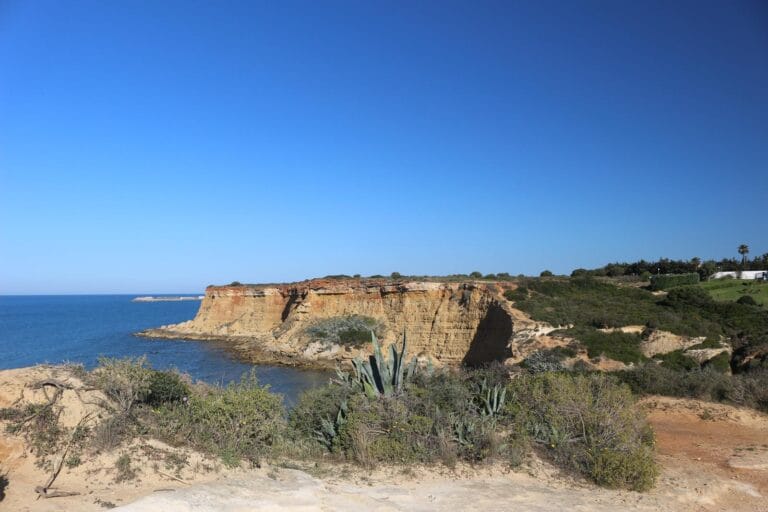 sendero-acantilados-02
